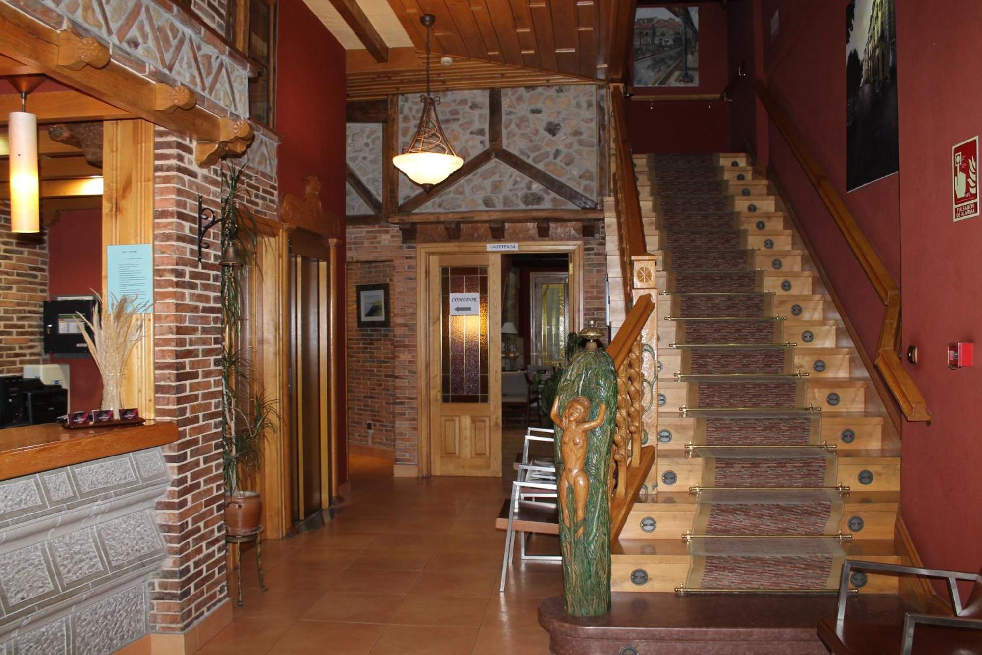 Hotel San Roque Reinosa Dış mekan fotoğraf