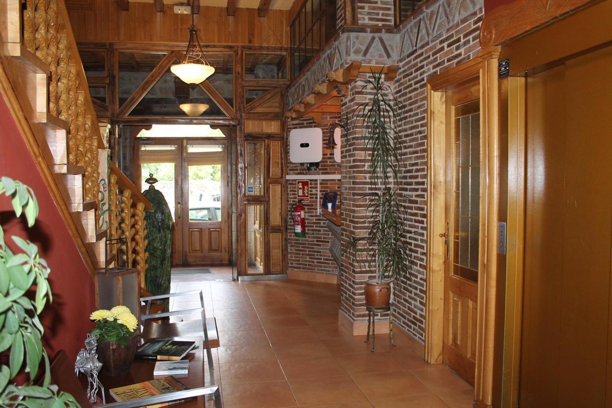 Hotel San Roque Reinosa Dış mekan fotoğraf
