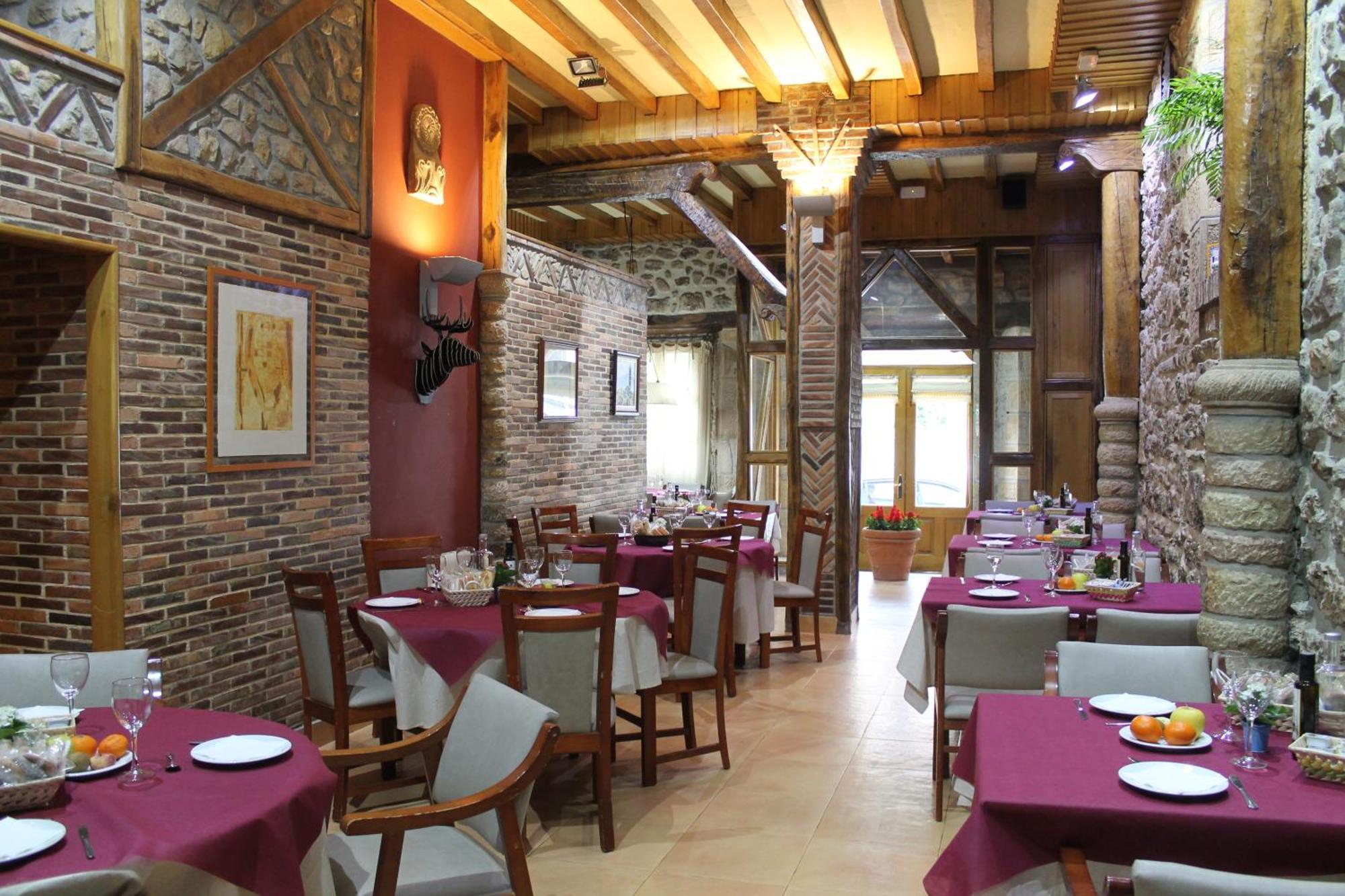 Hotel San Roque Reinosa Dış mekan fotoğraf