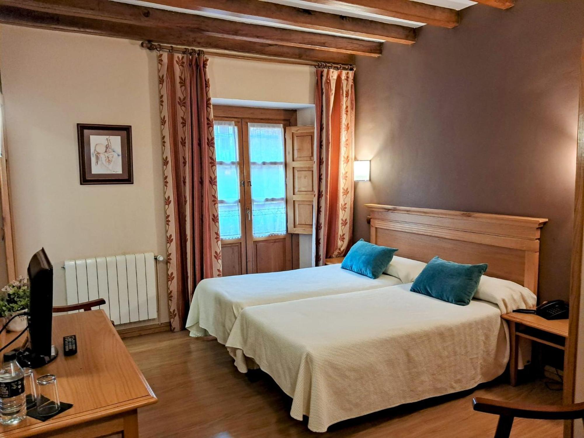 Hotel San Roque Reinosa Dış mekan fotoğraf