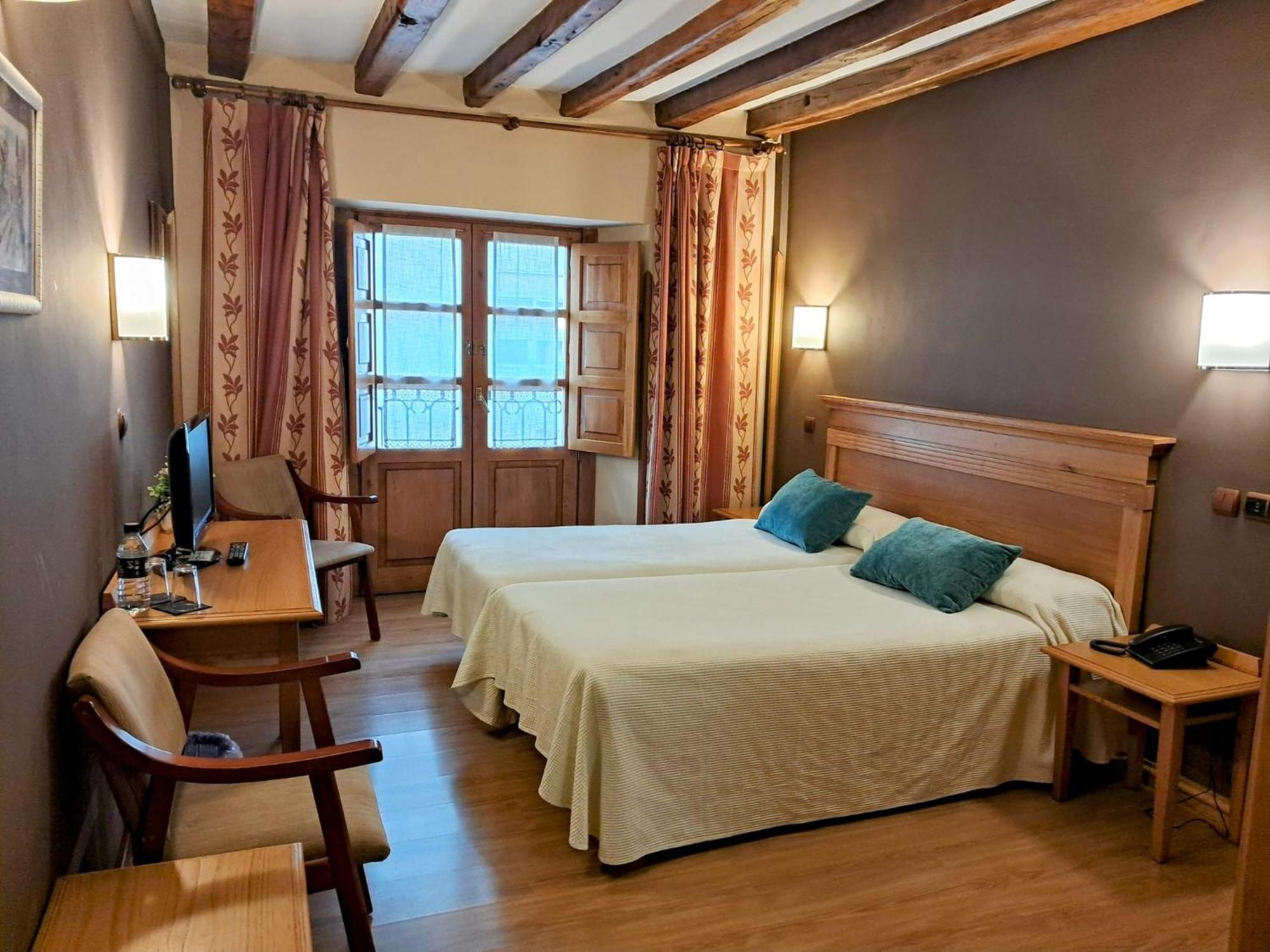 Hotel San Roque Reinosa Dış mekan fotoğraf